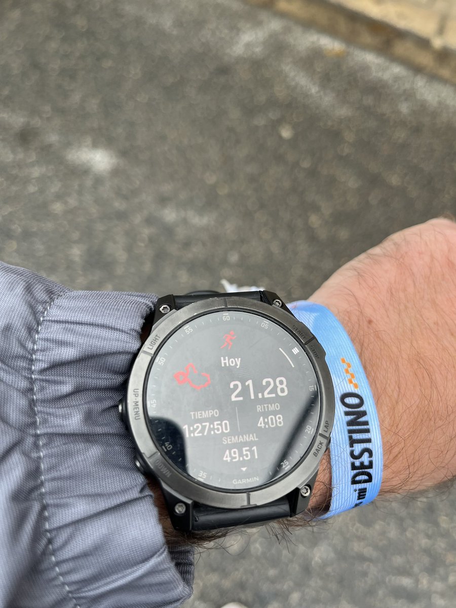 #21KValencia a ido bien <a href="/MedioMaratonVLC/">Medio Maratón Valencia</a> ! 5 semanas de entrenamiento para terminar las 5 de <a href="/ZurichSeguros/">Zurich Seguros España</a> en 2024! <a href="/maratonvalencia/">Maratón Valencia</a> nos vemos en 5 semanas! 🤞🤞