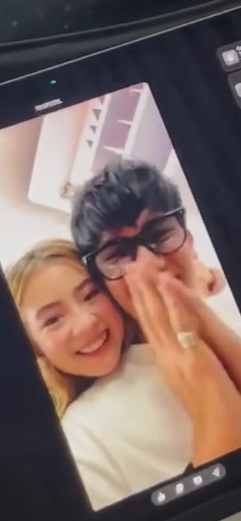 dresamour's tweet image. BACCLA AKALA KO BA AYAW M DUMIDIKIT MUKHA M SA IBANG FACE