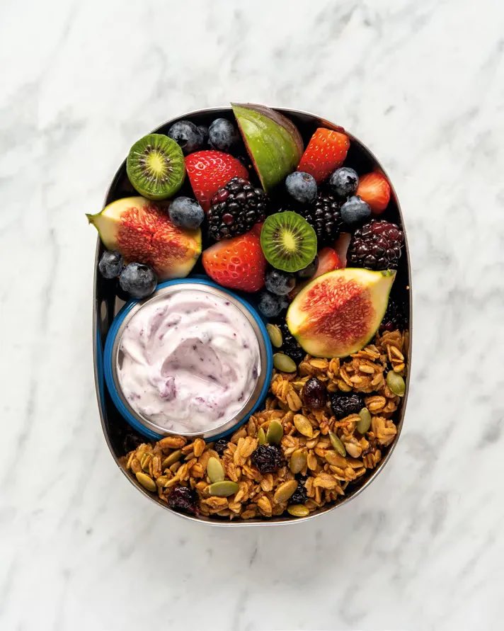 Start your day with homemade granola, a customizable, affordable recipe perfect for quick breakfasts, lunches, or snacks! wp.me/p4Mio9-3KV <a href="/avivawittenberg/">Aviva Wittenberg</a> #lunchbox #granola #avivawittenberg #crunchygranola