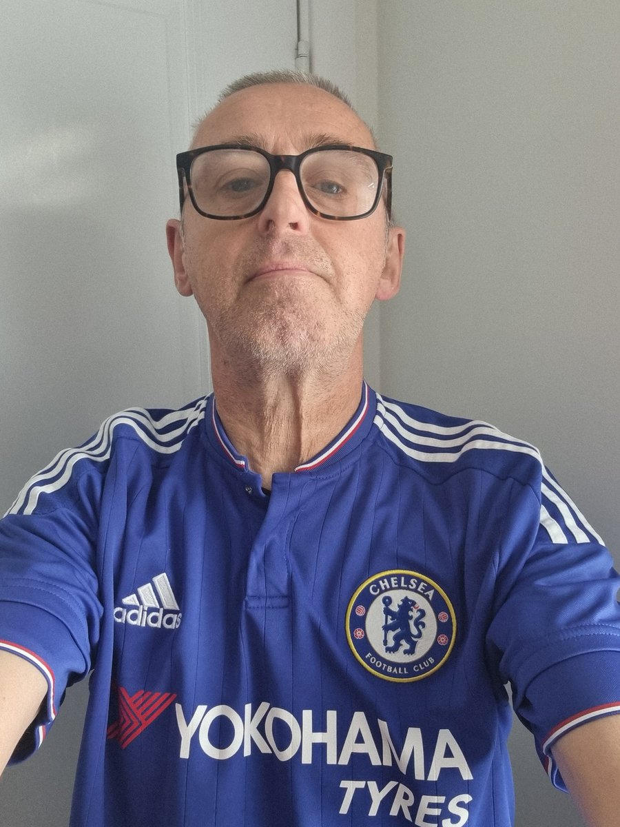 MarkTommostuff's tweet photo. Teams are out. Here we go! Much as expected but I like Neto for Sancho on the left. Let's cause the Magpies some damage! πͺππ #CheNew #cfc #kitcollab #PremierLeague #COYB https://t.co/Uc9ZD5eJ5c