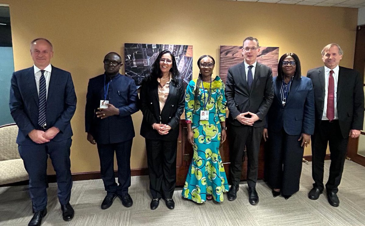 SergioPimenta_'s tweet photo. My discussion with #Ghana's Minister of State at @MoF_Ghana, Hon. Abena Osei-Asare, touched on expanding SME financing, strengthening agribusiness, advancing renewable energy as well as the potential to  boost job creation through #Manufacturing. 
#WBGMeetings https://t.co/gIaLYs88Dc