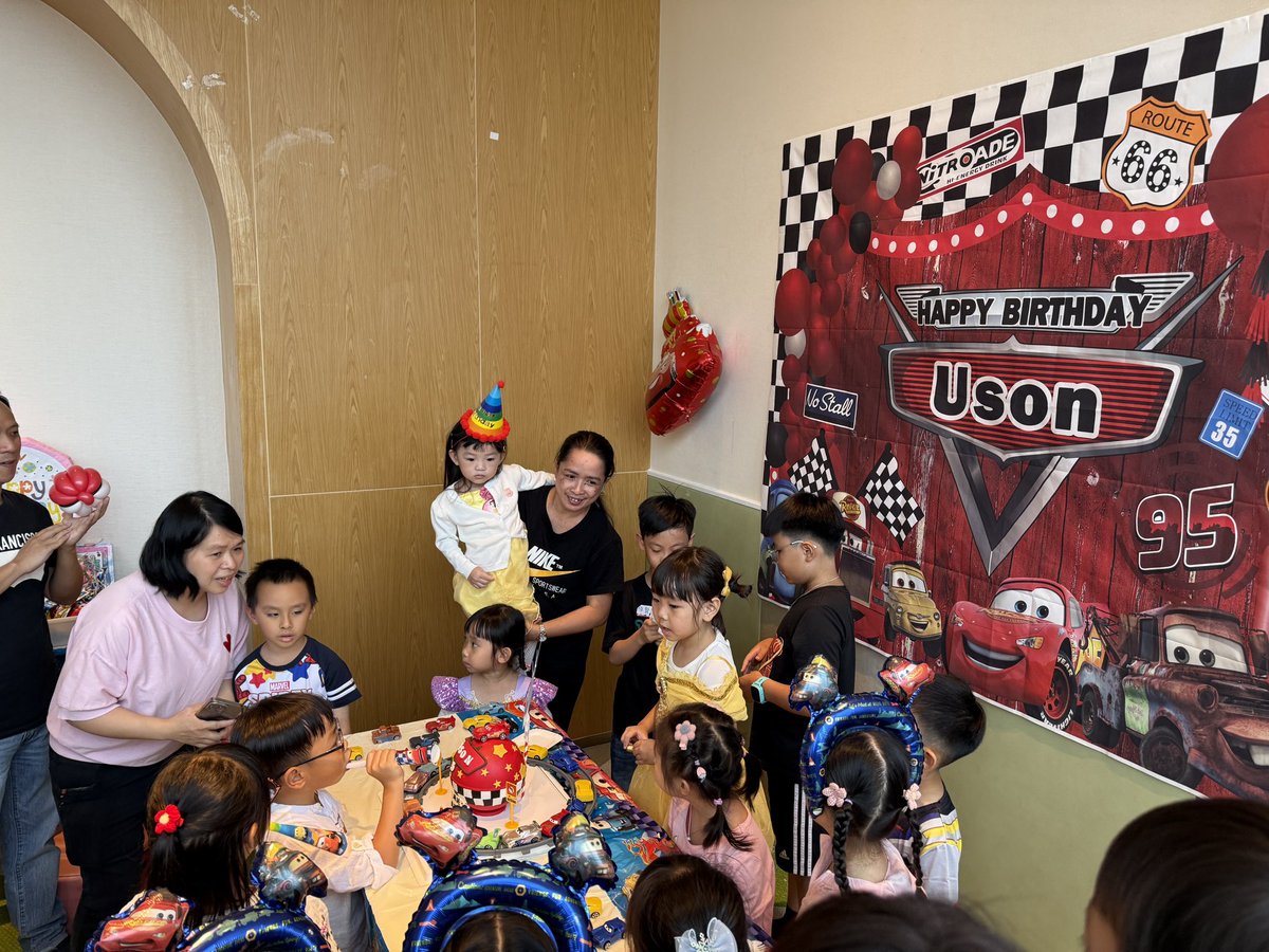 MagicPartyMacau's tweet photo. 澳門魔術表演！ 百日宴，生日會魔術派對

帶給小朋友一個難忘的生日會派對

https://t.co/hph4czWgid

 #澳門魔術師 #macaumagician #澳門魔術派對 #澳門派對場地 #澳門充氣城堡 #macaumagic #澳門商場魔術表演 #澳澳門魔術 #澳門小朋友生日會 #濠尚會所 #海上居會所  #澳門會所 https://t.co/UibIMEO0DJ