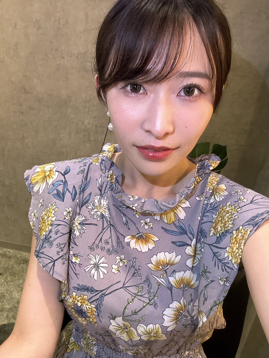 久しぶりにこのアカウト開いたらたくさんお仕事のDMきててビックリした🥲
写真二枚とも無加工です✌️

✅日時 ✅拘束時間 ✅内容 ✅ギャラ

⬆️を記載のDMください！抜けてる場、いくらですか？等のDMには返信できません。

場所は名古屋または大阪です

#同人AV #同人モデル #個撮 #フリーモデル