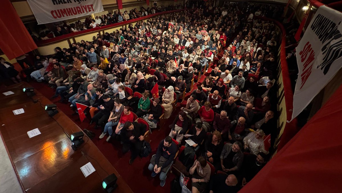 "Türkiye neden bu hale geldi ve nasıl ayağa kalkar?"

TKP Genel Sekreteri Kemal Okuyan, İstanbul buluşmasında konuşuyor.