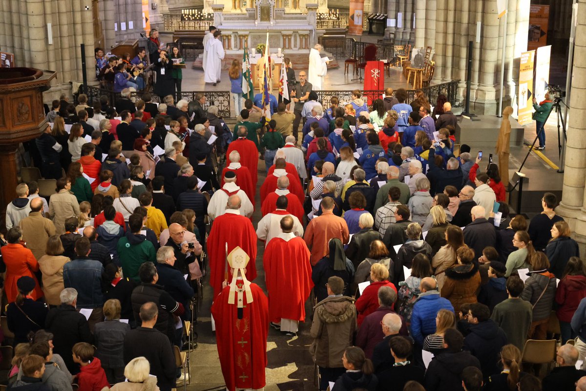 DioceseRennes's tweet photo. ⛪ Mgr Pierre d’Ornellas a présidé la messe de clôture du #festivalmarcelcallo en présence de nombreux scouts et jeunes du MEJ et de la JOC.
#festivalmarcelcallo #marcelcallo #dioceserennes #rennes https://t.co/coqA8jdbv4