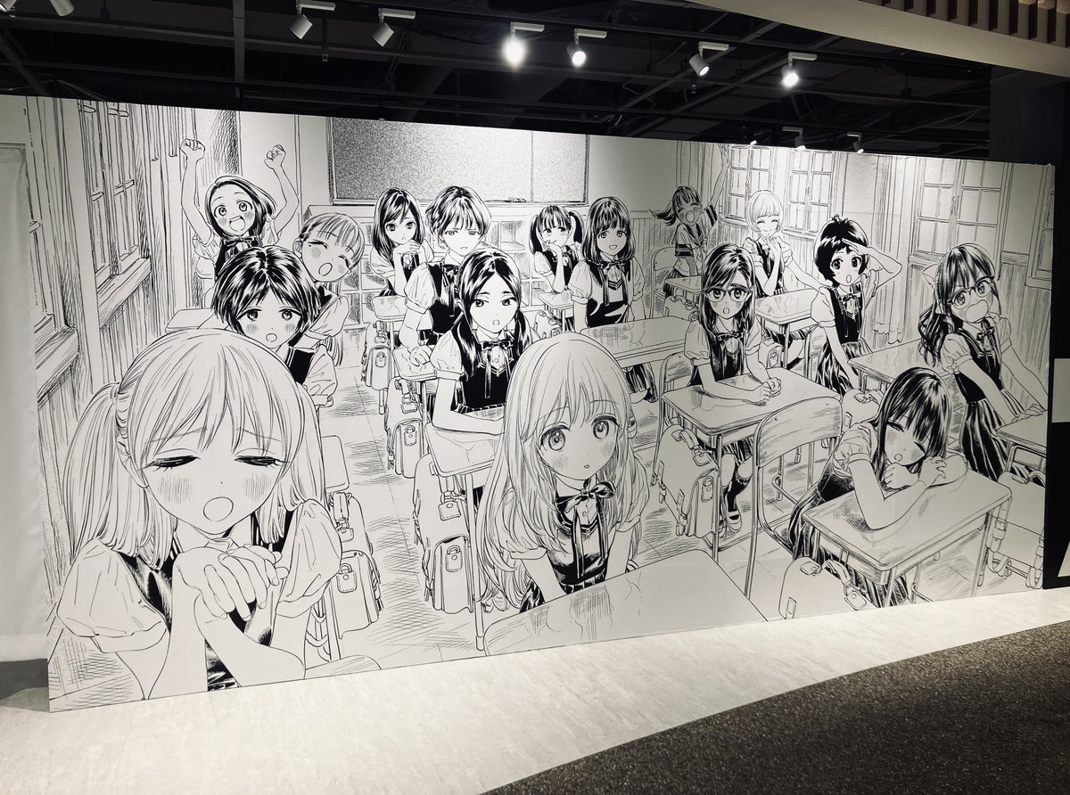 すべりこみで観てきた!
原画をみながら涙が出そうになったのは久しぶりだった。今にも喋り出しそうな表情、血が通ったあたたかい身体の動き、スカートの重み、後れ毛等々
もうみんなが生き生きとしていて圧倒されてしまった… すごい…すごいよう 