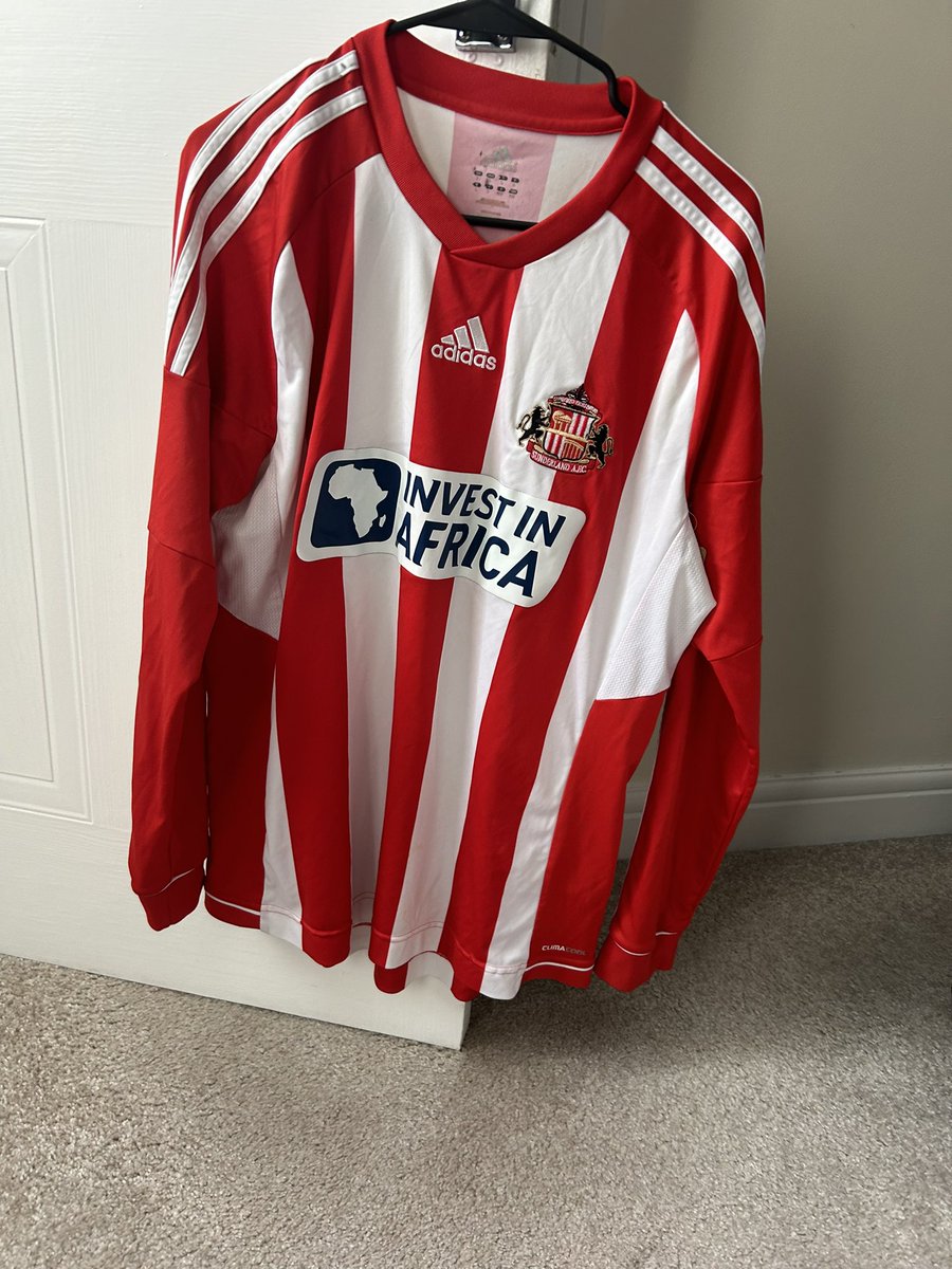jordloc's tweet photo. Size L long sleeve. £25 https://t.co/5UXMOso2xl