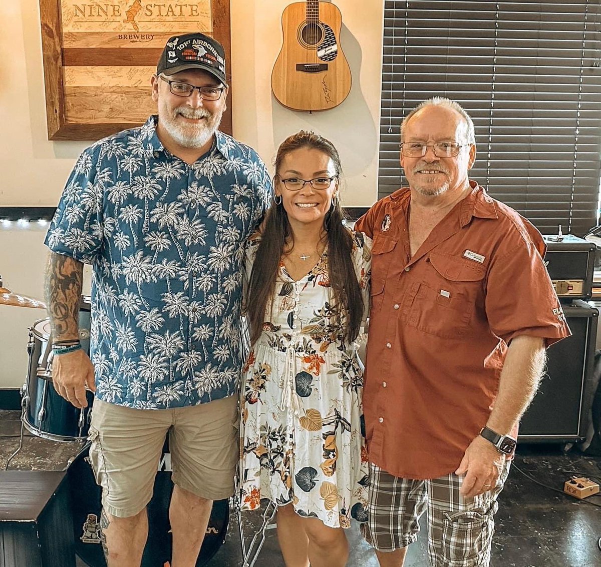 Come down to the brewery today and enjoy some great music from The Survivors Band! Add some craft beer, delicious Korean food and you have a perfect Sunday! Cheers!