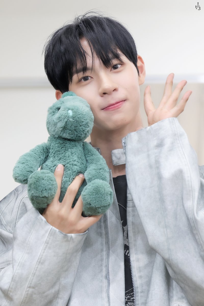 240526 헬로라이브 대면 팬싸 🐶🦕

#홍건희 #HONGKEONHEE #ホンゴニ #티아이오티 #TIOT