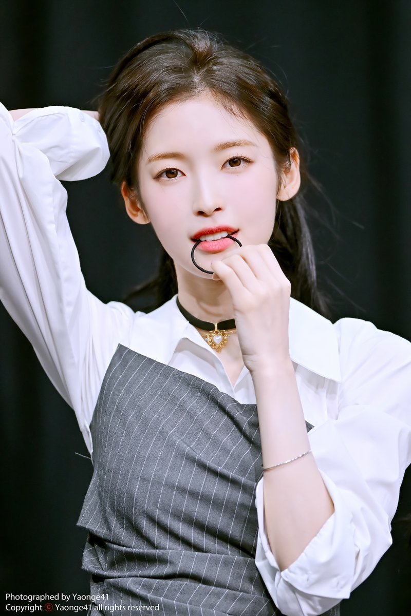 yaonge41's tweet photo. 241027 오마이걸 아린 #ARIN #오마이걸 #OHMYGIRL
@8_OHMYGIRL
https://t.co/OBdht1nqBF https://t.co/wwolIrXVrg