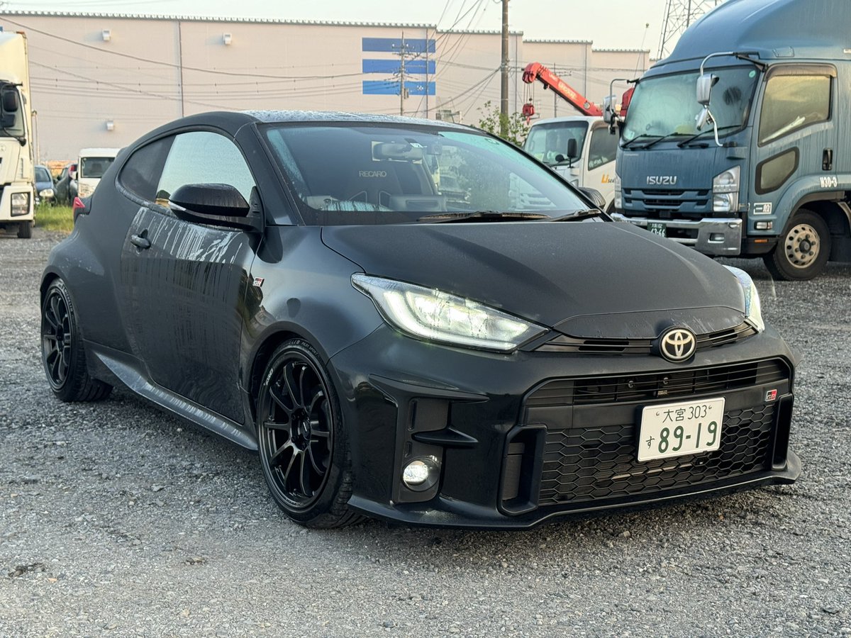 x_QV_x's tweet photo. GRヤリス君にやっと車高調入れました👢👢
アライメントまだだけどキャンバーも付いてイイ感じです！！これにて一旦カスタムは終了でございまーーーせん！ https://t.co/a2kOdA5q1i
