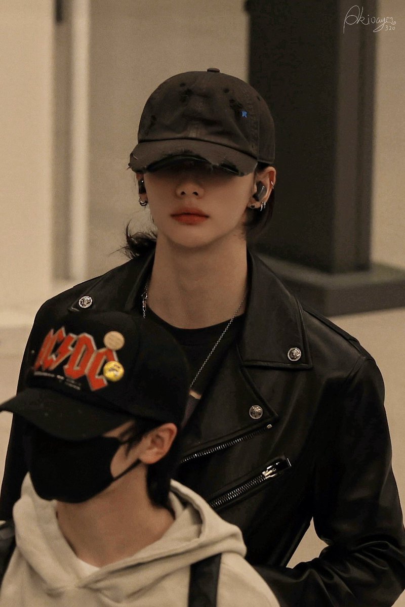 WissalHwg's tweet image. Define aura. 
Aura: