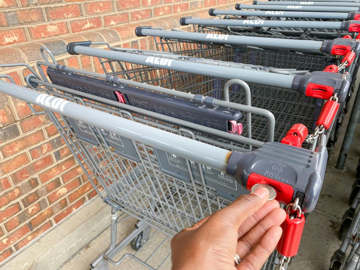 I still can’t believe Aldi sells these for 25 cents. I’ve got 8 of them now and don’t really even have a use for them, it was just too good of a deal to pass up.