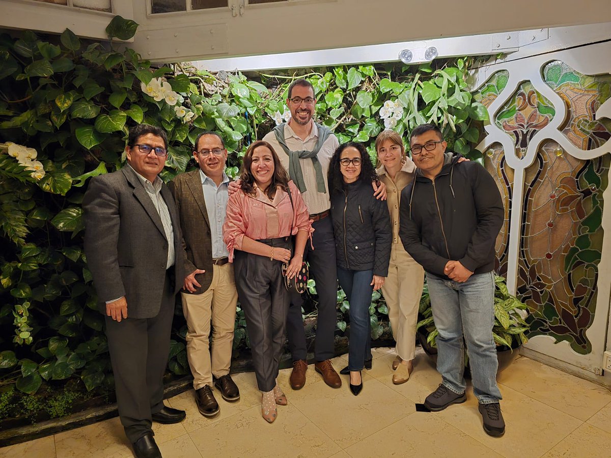 🔵 Gracias Perú por otra jornada inolvidable de abordaje diagnóstico y terapéutico en Enfermedades pulmonares intersticiales. 🇦🇷 🇵🇪 #elintersticionodescansa