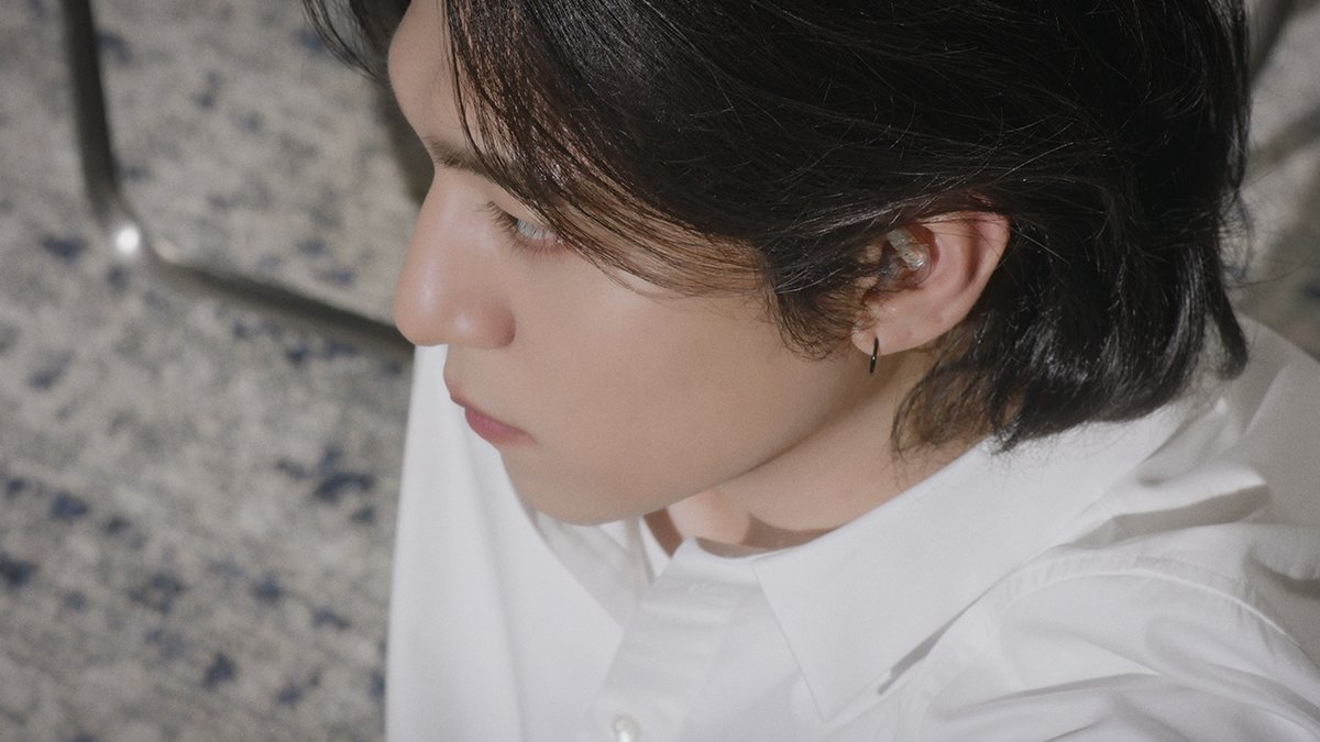 성진(SUNGJIN) 1st Full Album
＜30＞
Live Album Sampler
 
youtu.be/L4Jpj6YBxt4

2024.11.05 TUE 6PM (KST)
 
#DAY6 #데이식스
#성진 #SUNGJIN
#성진_30
#Check_Pattern