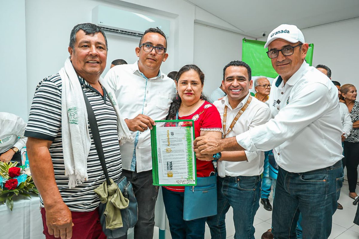 harmanfelipe's tweet photo. Nuestro recorrido por el Meta terminó con la entrega de títulos a cinco centros de salud de la ESE Municipal de Granada, 2 centros educativos y una caseta comunal.

Esta gestión de la @agenciatierras no solo asegura el futuro de estos espacios claves para la sociedad sino que también abre la puerta a inversiones que transformarán la calidad educativa y la prestación en el servicio de salud.

Se acabaron las excusas, ahora podrán crecer y brindar un servicio digno.