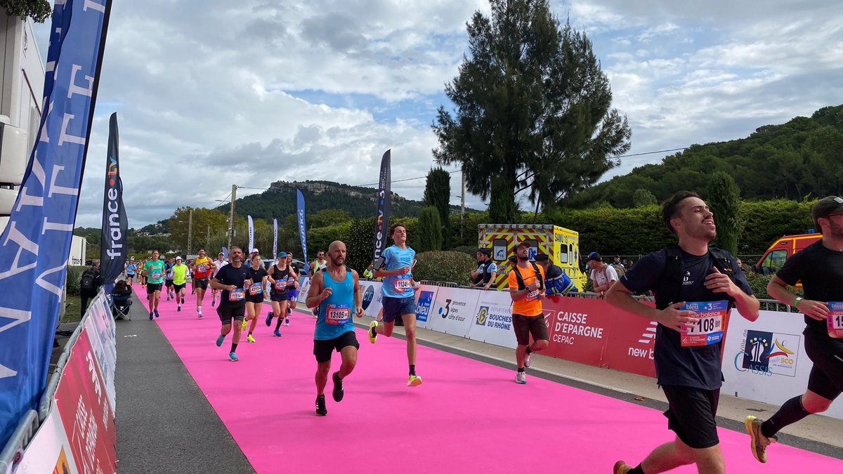 France3Provence's tweet photo. Marseille-Cassis 2024 : regardez-vous franchir la ligne d'arrivée
👉 https://t.co/f687V7Yvo2
#MarseilleCassis #marseille #cassis #mk6 #mc24 #marseillecassis2024 https://t.co/yLglCd4xuO
