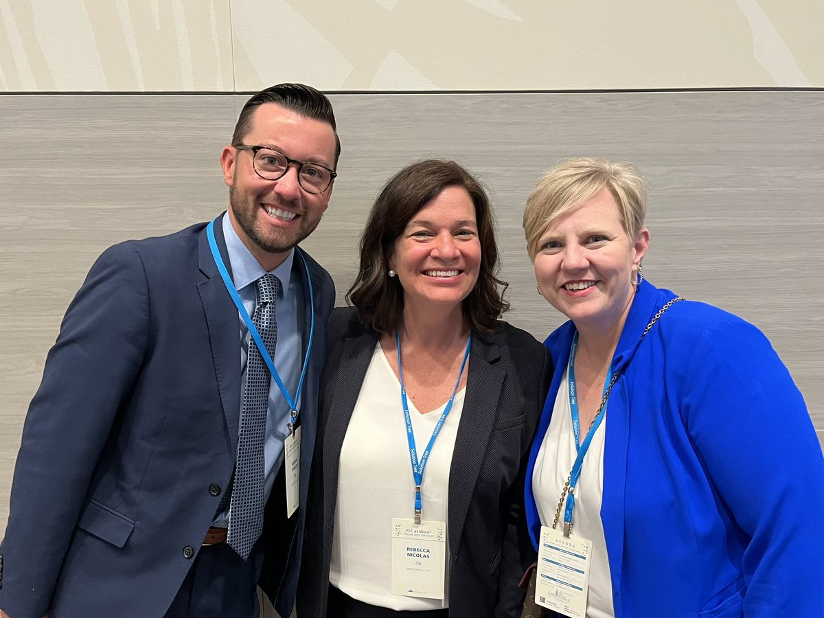 DerekVoiles's tweet photo. Thankful to be part of this organization and its commitment to Doing the Right Work! Inspired after an incredible 3 days at the @SolutionTree Associate Retreat in Chicago. #atPLC #PLCatWork https://t.co/dFu3XjrNyi