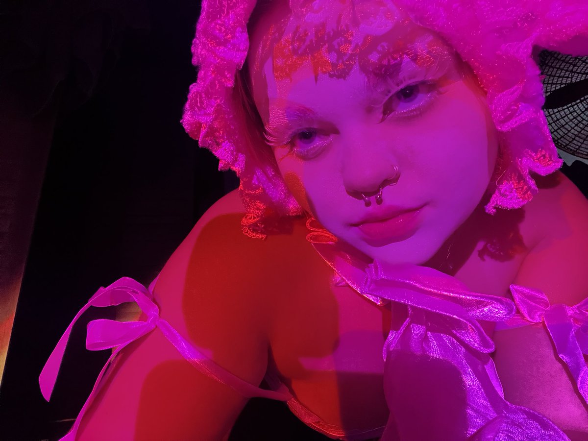 xxxratedgarf's tweet photo. little lamb isn’t so innocent 🐑
-
-
-
#nsfwtwt https://t.co/AHIfDstB9m