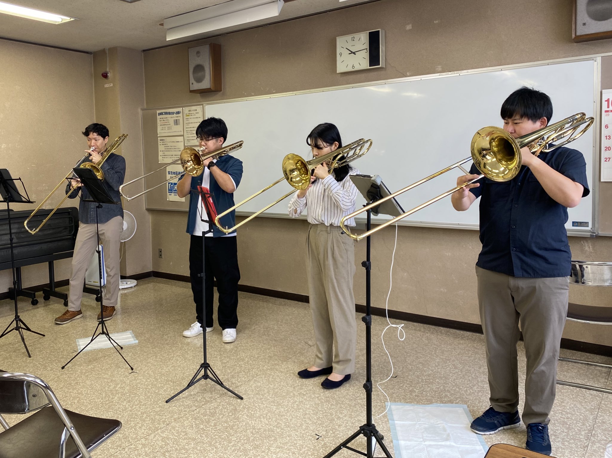 White Trombone Ensemble ホワイトトロンボーンアンサンブル White Trombone Ensemble ホワイトトロンボーンアンサンブル