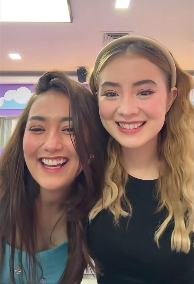 showbiznest's tweet photo. Jas Dudley-Scales and Fyang Smith: Besties! Or Not! 🤣
Regardless, these girls give so much fun vibe and good energy. 😊
#PBBGen11 #PBBGen11AbaAyos #FyangSmith #PBBFyang #JasEscales #PBBJas https://t.co/RJaeeD9ULp