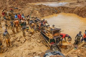 ExposeNppndc's tweet photo. This government is trading the future of Ghana's Rivers, Streams and forest for votes. Such an imbecile president that this country have. Neither the NPP or NDC is not competent enough to Stop Galamsey. They're so headdead. https://t.co/IEEzeMqsqH