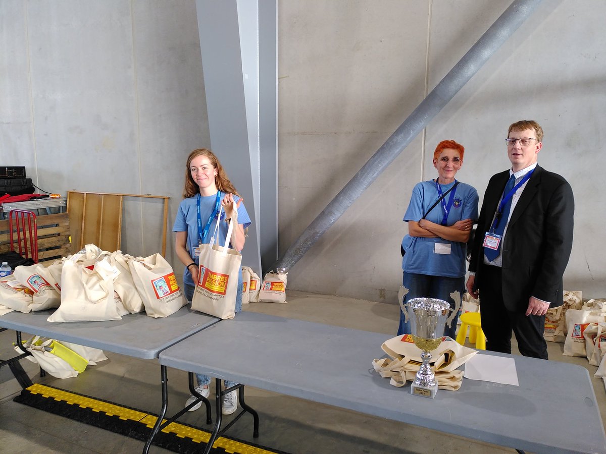 Et on finit (presque) ce beau Timbres Passion avec la remise des prix qui se déroule en ce moment même devant un public nombreux !