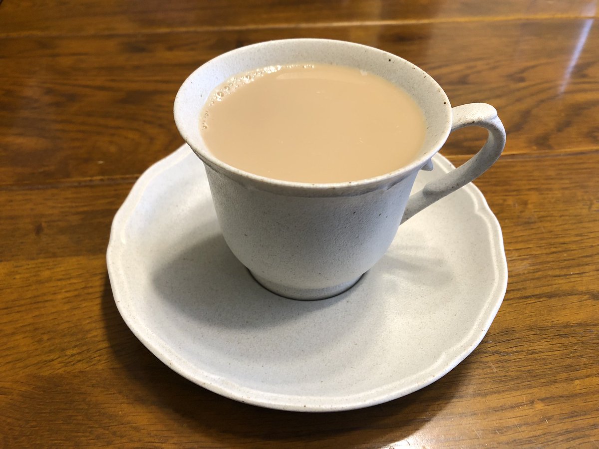 sandarunosuke's tweet image. 投票に行く前に食べたキャロットケーキがとてもおいしくて、ああ、皆がこんな穏やかな幸せを感じる世の中になって欲しいなって思いながら投票所に行きました🥕
きれいごとばかりでは成り立たないし、限られた予算を偏りなく使うのは難しいかもしれないけど、目指すゴールは皆一緒だといいなぁ。