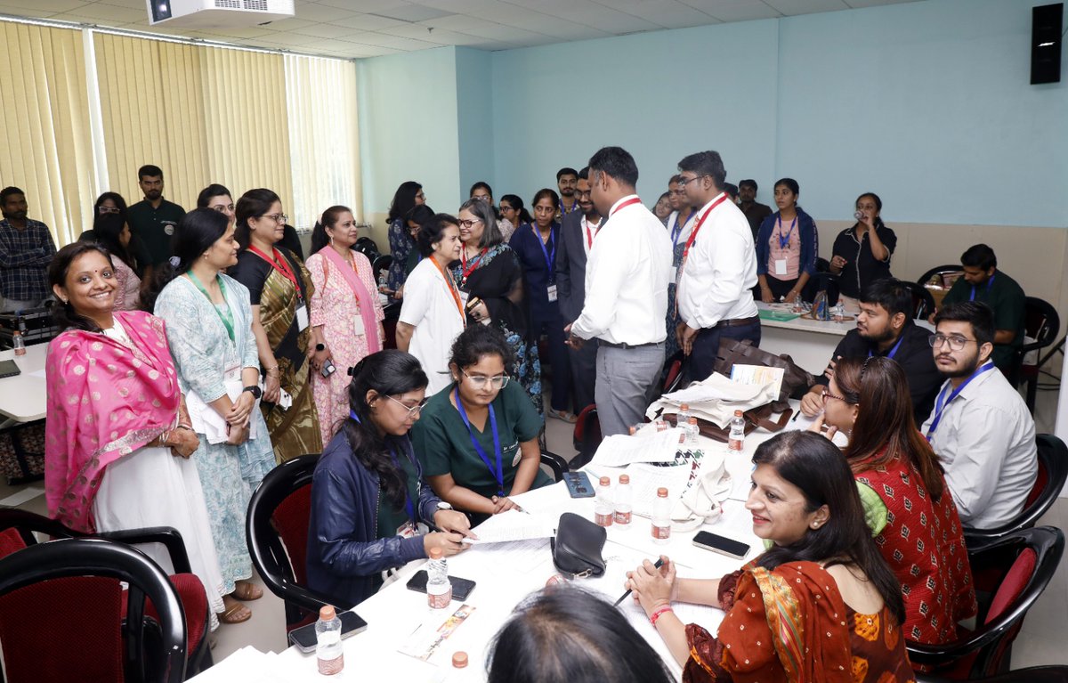 aiimsrishi's tweet photo. 3rd Cochrain India Conclave started on Saturday @aiimsrishi. Evidence Based Health Services, national and international level medical experts and researchers participated in various workshops and churned to strengthen the medical system.
@meenusingh4 https://t.co/D9rVKATkkD