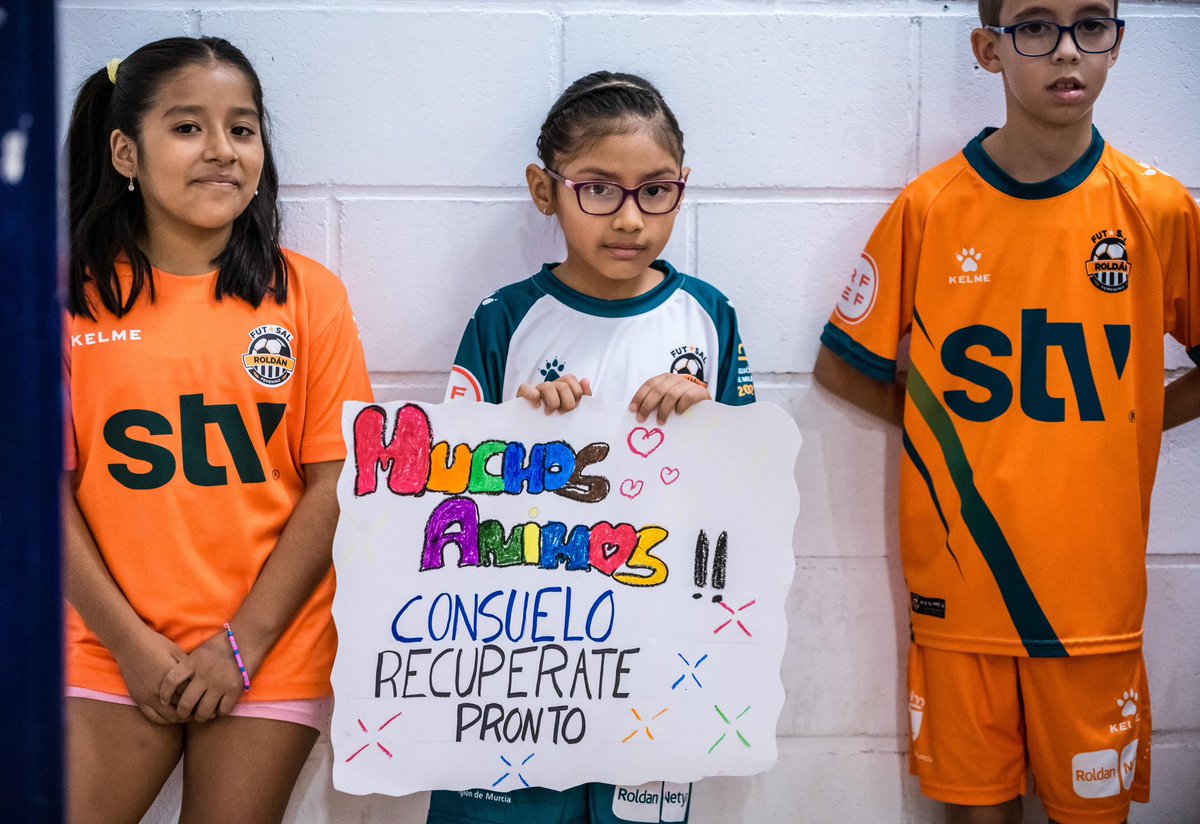 Nuestras bases quisieron mandar su mensaje de ánimo a las jugadoras lesionadas en la salida a la pista.

¡Mucho ánimo chicas!🫶

#STVRoldan