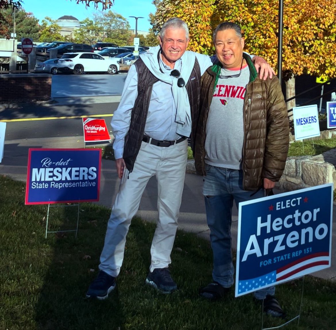 cthdcc's tweet photo. Get out the vote, Connecticut! 🥳🗳️🇺🇸💙 https://t.co/3b8NNvILla
