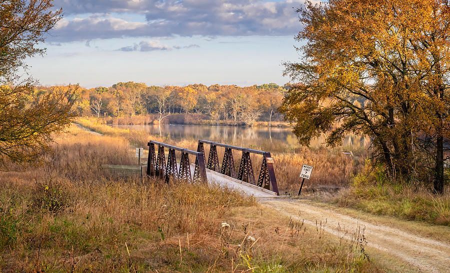 joancarroll's tweet photo. Hiking at Hagerman National Wildlife Refuge Texas! https://t.co/0gf69WIB2s #hagerman #refuge #nature #bridge #landscape #wildlife @joancarroll https://t.co/EWl18NQiHH