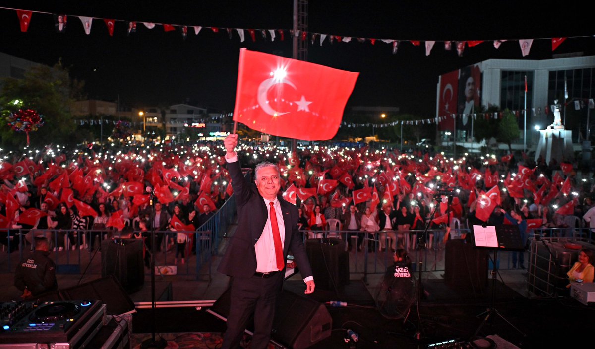 Av_umituysal's tweet photo. Teşekkürler Muratpaşa, Teşekkürler Antalya. ❤️

Cumhuriyetimizin 101. yaşı kutlu olsun. 🇹🇷 https://t.co/dAFdwEeMWn