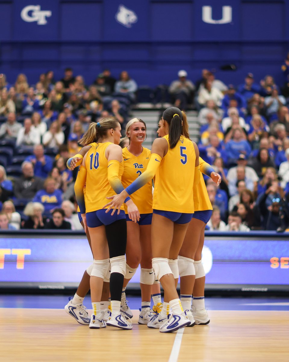 THAT'S MULTIPLE CAREER HIGHS FOR CAT! 

Eight kills, eight digs, three assists 😳🤩