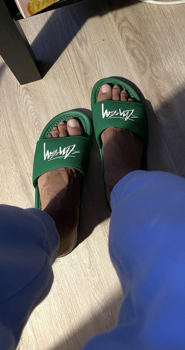 Content from rebeufeetlover