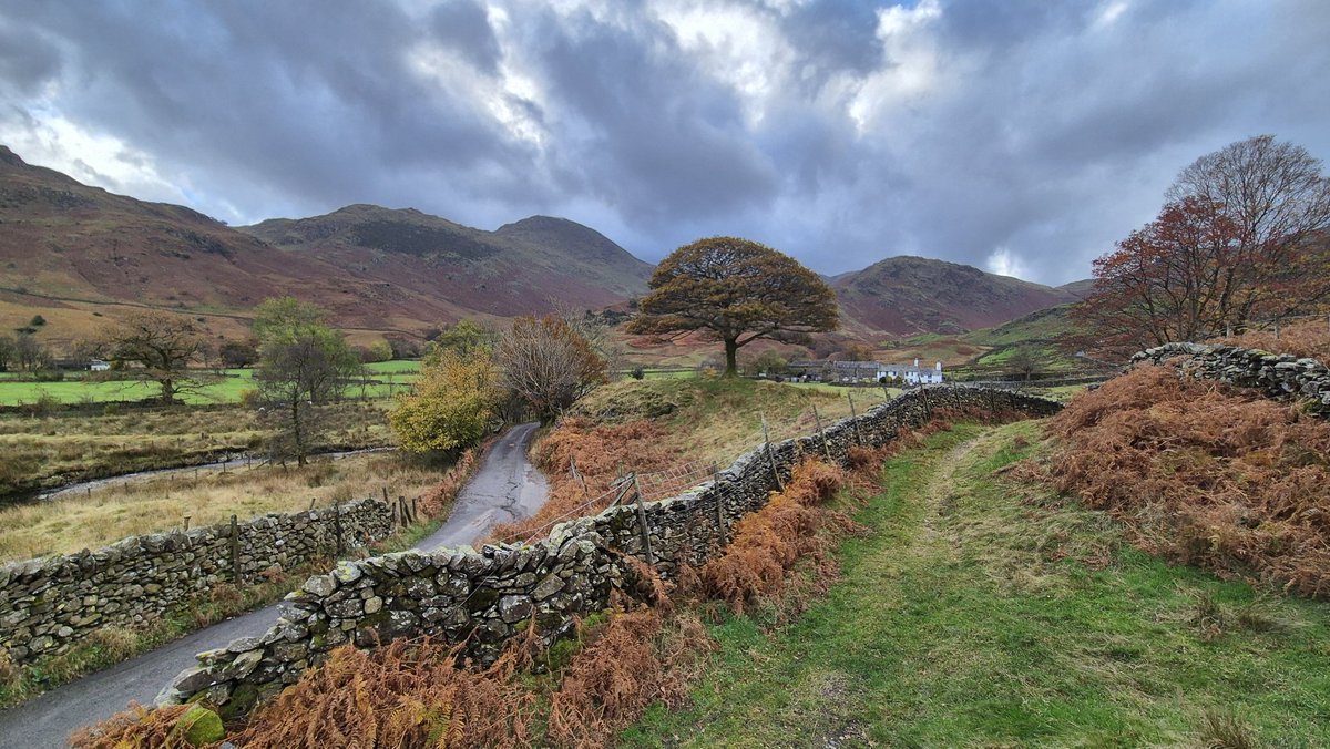 alantaylor26's tweet photo. Had a lovely day in the lakes with my brother. Good weather and great locations. https://t.co/kUIVqTKn6a