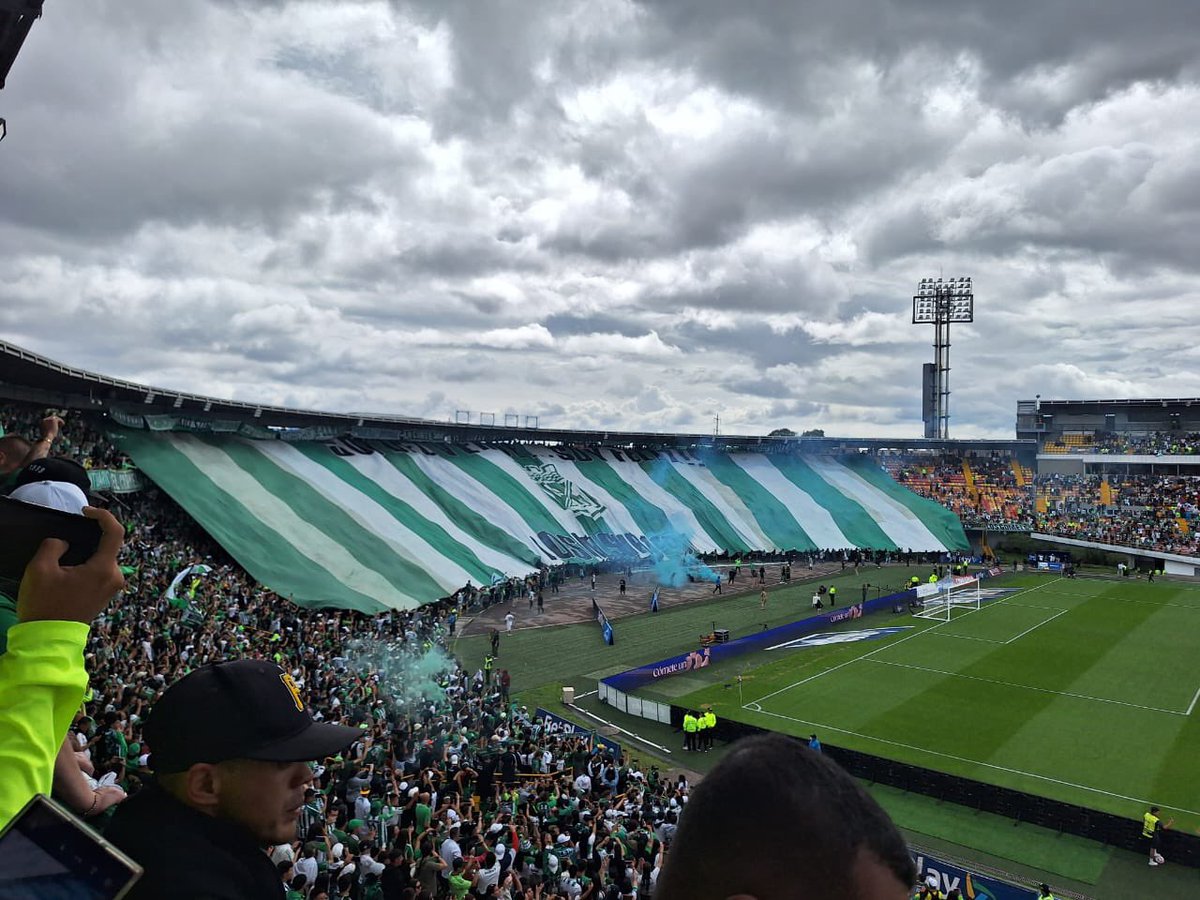 Vamos todo juntos. #Comunidadverdolaga <a href="/nacionaloficial/">Atlético Nacional</a> <a href="/LDSoficial/">Los Del Sur</a> <a href="/PuebloVerdolaga/">Pueblo Verdolaga</a> <a href="/BlogVerdolaga/">Blog Verdolaga</a> bogotá verdolaga
