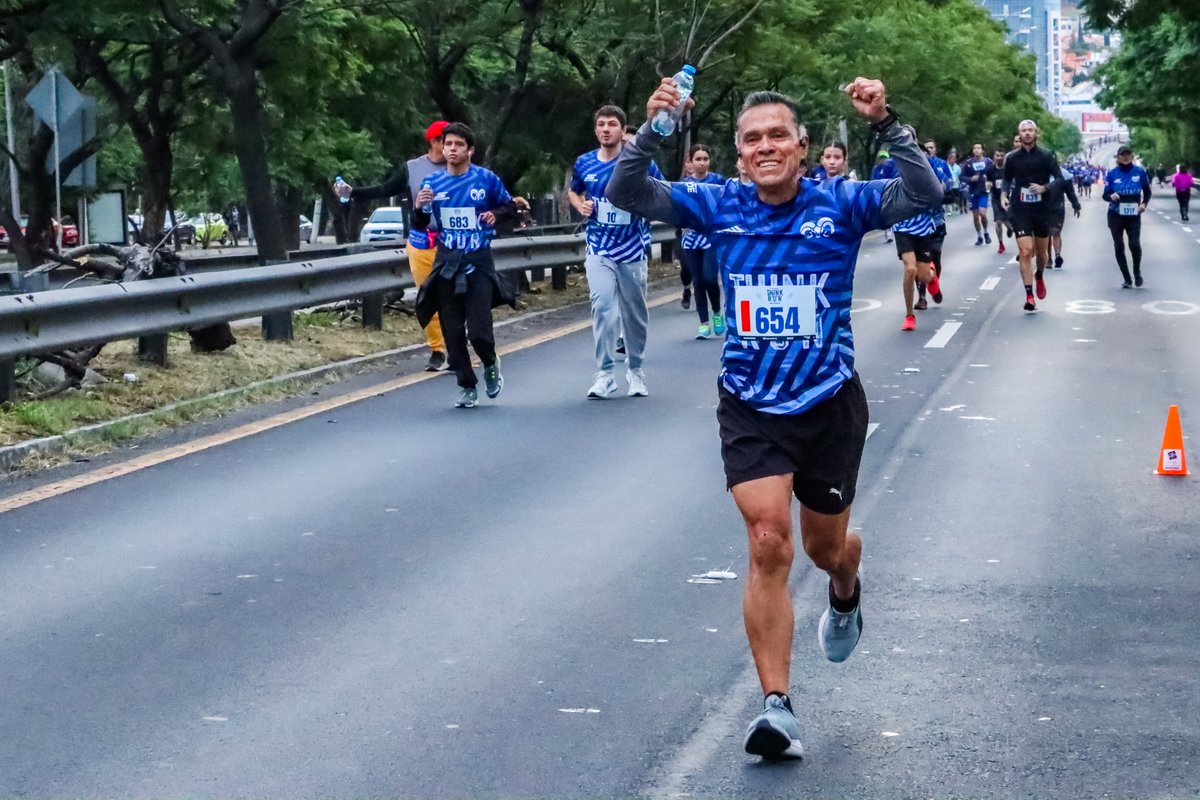 BorregosQRO's tweet photo. ¡Campus en movimiento! 🏃🏃

Los alrededores del campus se tornaron color azul en sus distancias 3, 5 y 10k en la carrera Borregos #ThinkFeelRun Powered by Skechers.

#Inclusión #BorregosQRO #ThinkFeelRun #SkechersMX #ForeverRunner
@TECcampusQRO @borregostec https://t.co/Bnn7BB3tiO