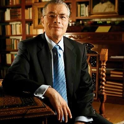 ferortegab's tweet photo. Descanse en paz el gran abogado mexicano Juan Velásquez. Él y Alvaro Arceo C. encabezaron la defensa jurídica del territorio de Campeche. Se obtuvo de la SCJN resolución favorable en ese entonces. Juan jamás cobró honorarios. Se le recordará con enorme gratitud. https://t.co/LtGYU76zBN