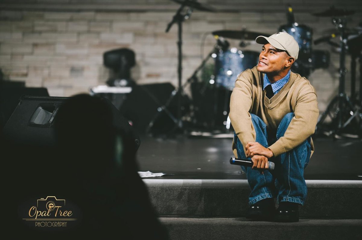 <a href="/BUGOYDRILON/">Bugoy Drilon</a>  live in Toronto at Toronto Pavilion