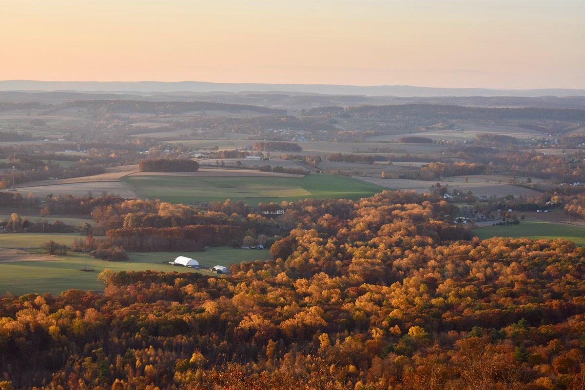 SimonWachholz's tweet photo. Views from the Appalachian Trail this weekend in eastern PA! https://t.co/P2kzFIwpj6