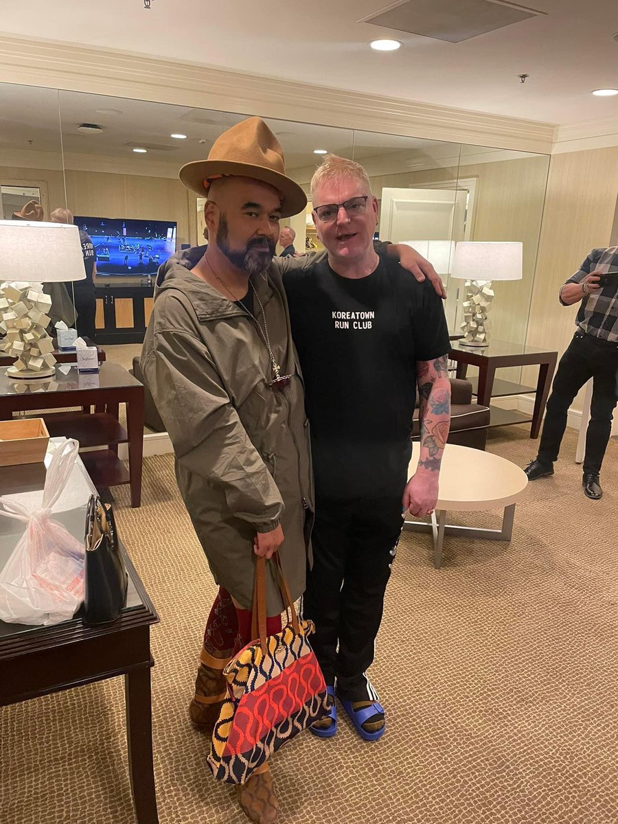 BenjieCriteria's tweet photo. Last night at The Wynn in Las Vegas after a lovely show from the incredible @AndyBell_info . Great to say hello backstage. ❤️🎉🎶 #andybell #criteria #lasvegas #thewynn #musicalhero #shewasashygirlfromalonelystreet https://t.co/qeKoN03e48