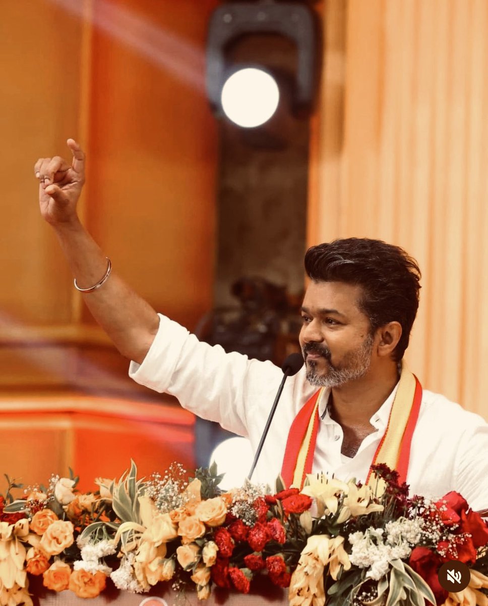 KarreManojkumar's tweet photo. War begin 🦁💥 #TVKVijay @tvkvijayhq https://t.co/5fz50gJZG0