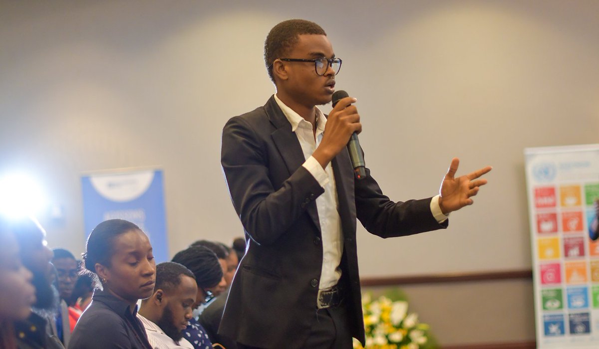 TurnierFegens's tweet photo. 79 #UNDAY 2024!
On échangeait  sur le thème : « Jeunes Paix et Sécurité », qui s’inscrit dans le cadre des initiatives pilotées par le Fonds de la Consolidation pour la Paix en Haïti pour la mise en œuvre de la résolution 2250 sur les jeunes, la paix/sécurité. @BINUH_UN @UNHaiti https://t.co/te2Wybzh8O
