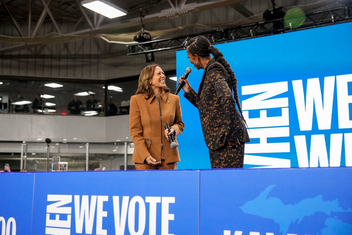 KamalaHarris's tweet photo. Michigan, we are here as a community because we love our country. With your help this November, we can and will win. https://t.co/cHggcF7And