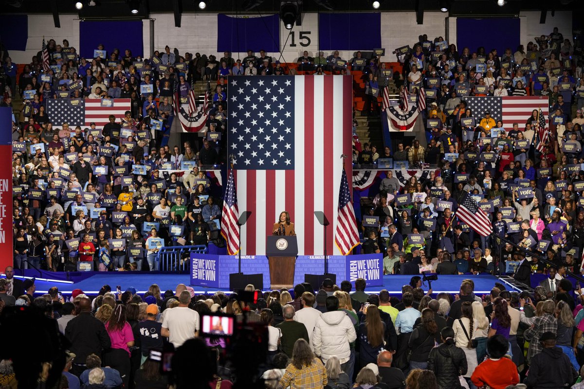 KamalaHarris's tweet photo. Michigan, we are here as a community because we love our country. With your help this November, we can and will win. https://t.co/cHggcF7And