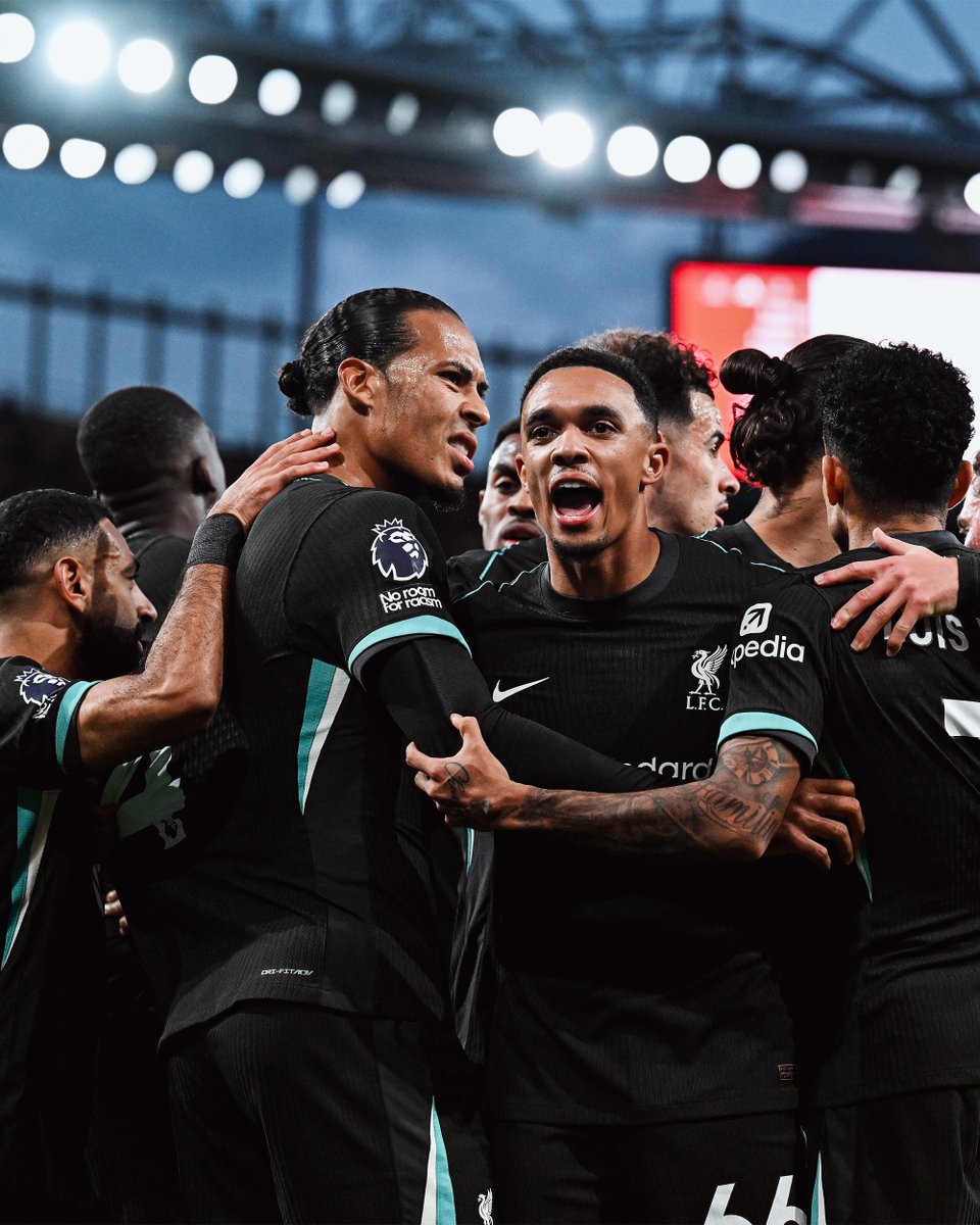 LFC's tweet photo. Heading into a new week 👊 https://t.co/FR5j8tdoGp