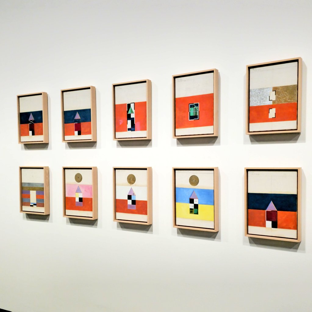 uuultravioletx's tweet photo. de la exposición de su obra en el Guggenheim de Bilbao. grande, Hilma 🤍 https://t.co/mndxzqDvde