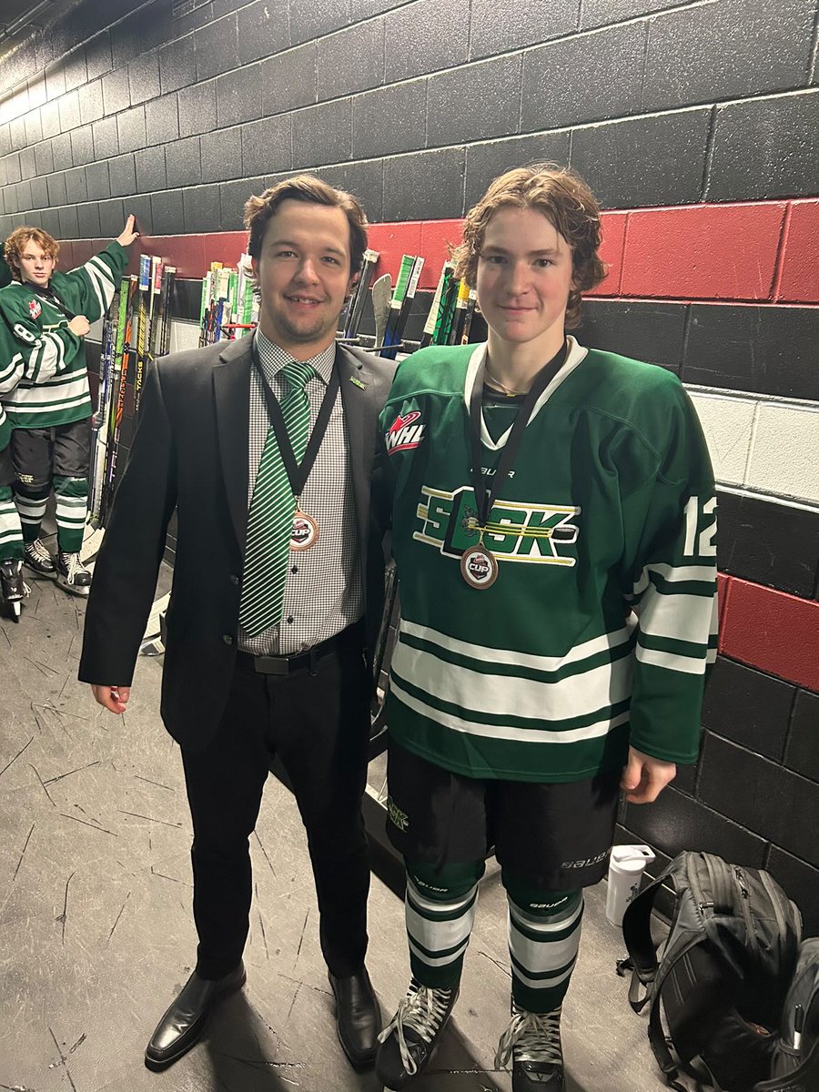 🏅 Congratulations to <a href="/pa_mintos/">Prince Albert Mintos</a> alumni @kyleschneider99 and current Minto Connor Howe for their incredible achievement in winning a Bronze Medal with Team Sask at the WHL Cup! They secured their victory with an impressive 8-5 win over Team BC in the final