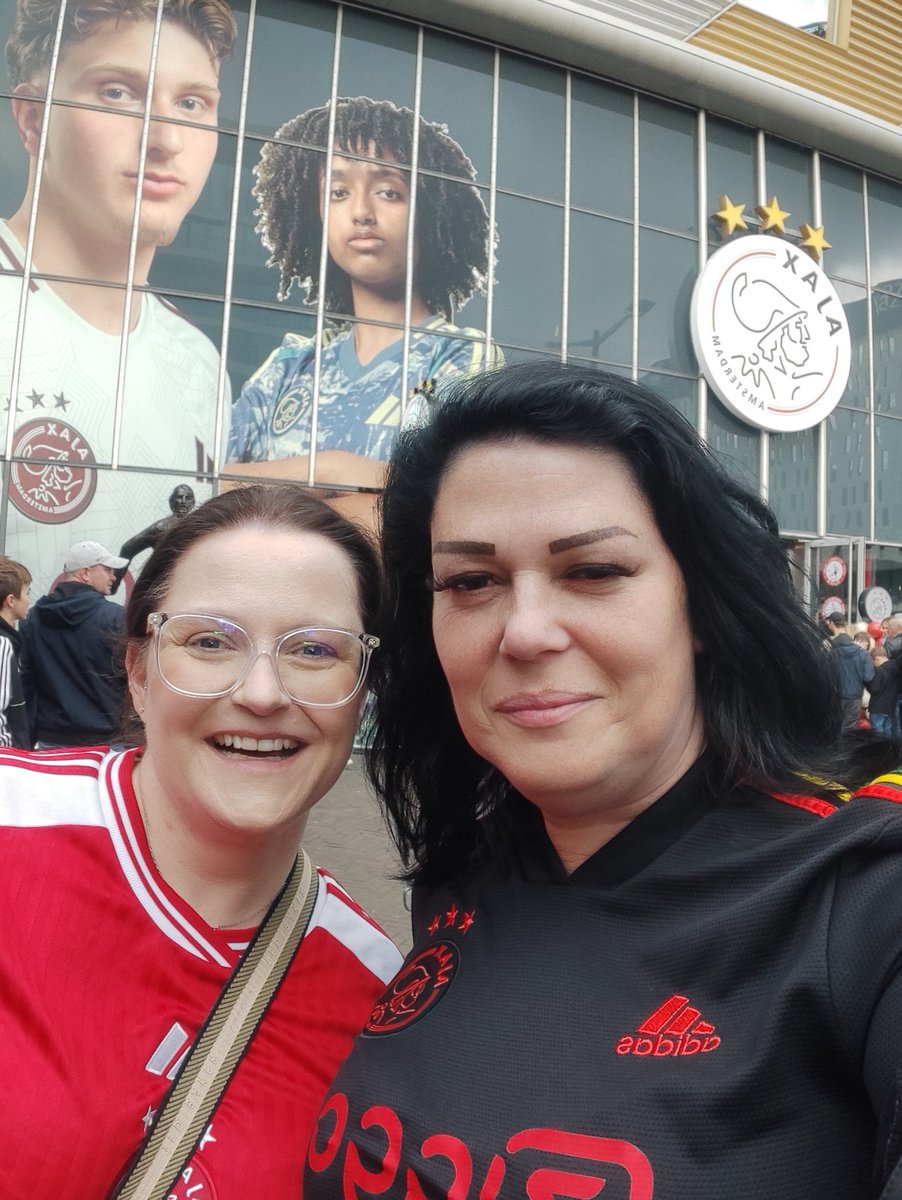 sarah_spinks's tweet photo. @AjaxFancare We've come from High Wycombe England to see our first game! Let's go Ajax!! https://t.co/uHvAASduZH